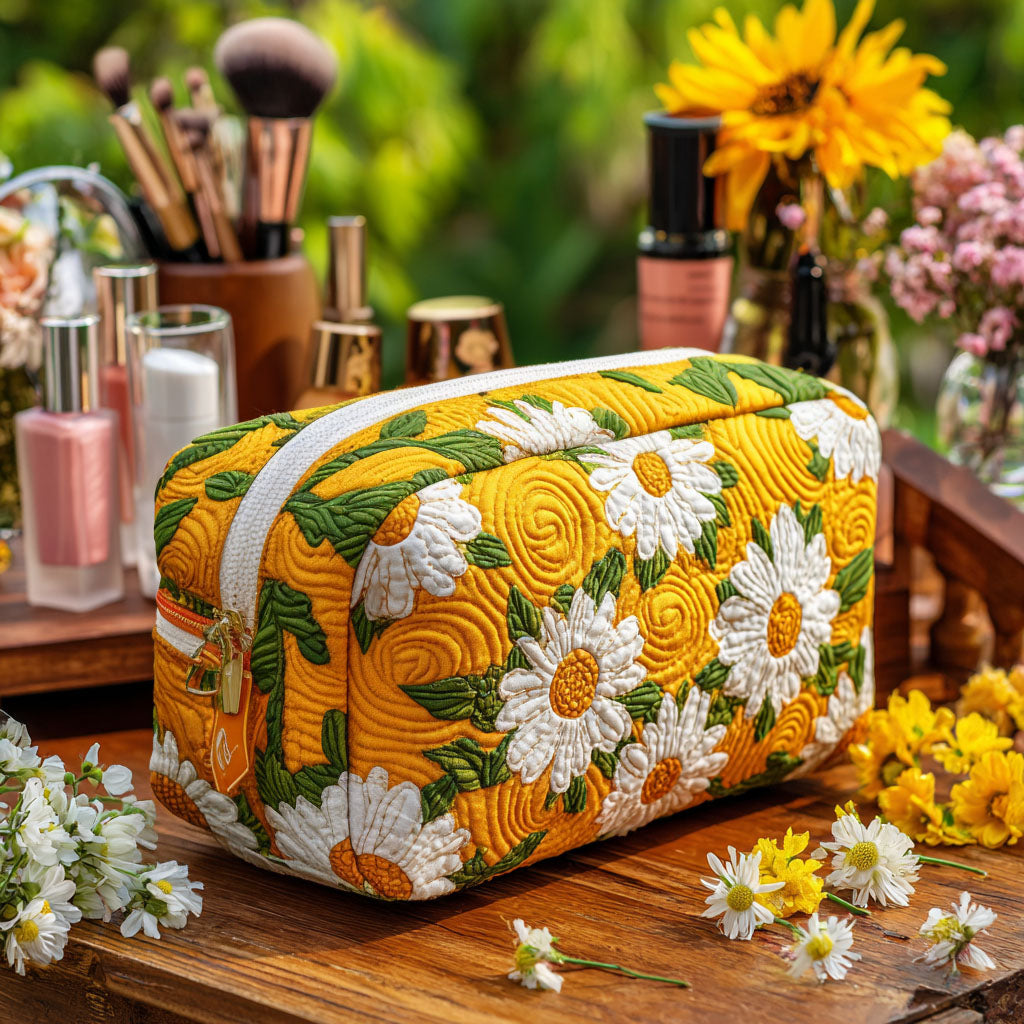 Daisy Dreams Quilted Cosmetic Bag