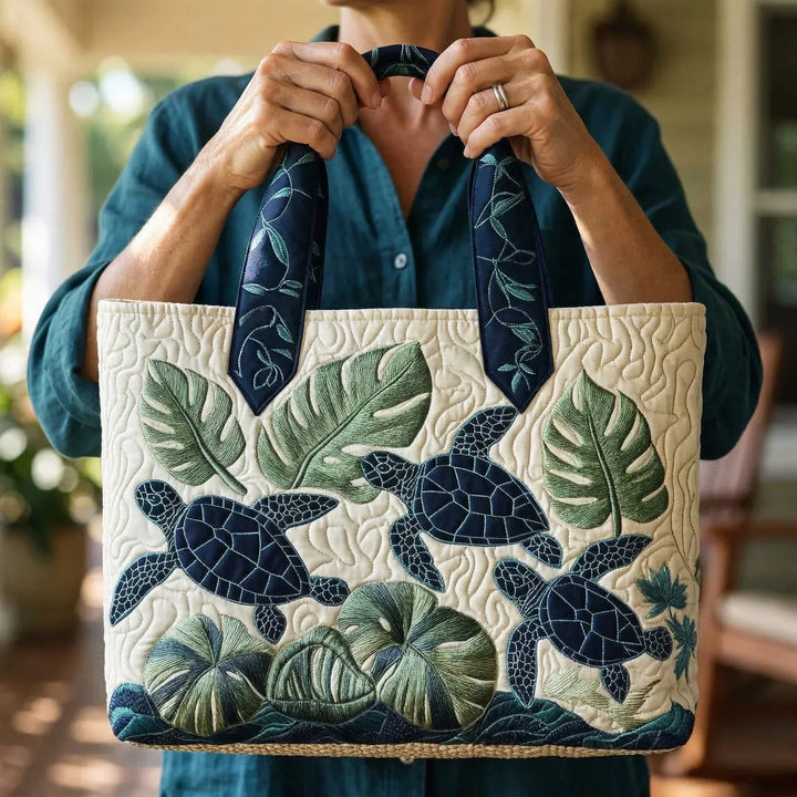 Bag Elegance Of The Sea Turtle Quilted Tote Bag